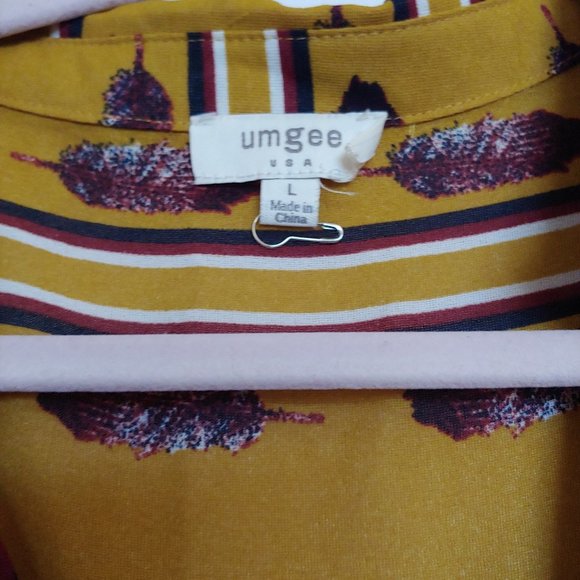 Umgee butterscotch with maroon feather detail semi sheer size Large - Picture 3 of 7